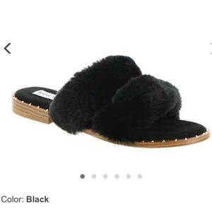 Steve Madden Black Fuzzy Sandals Enite NIB